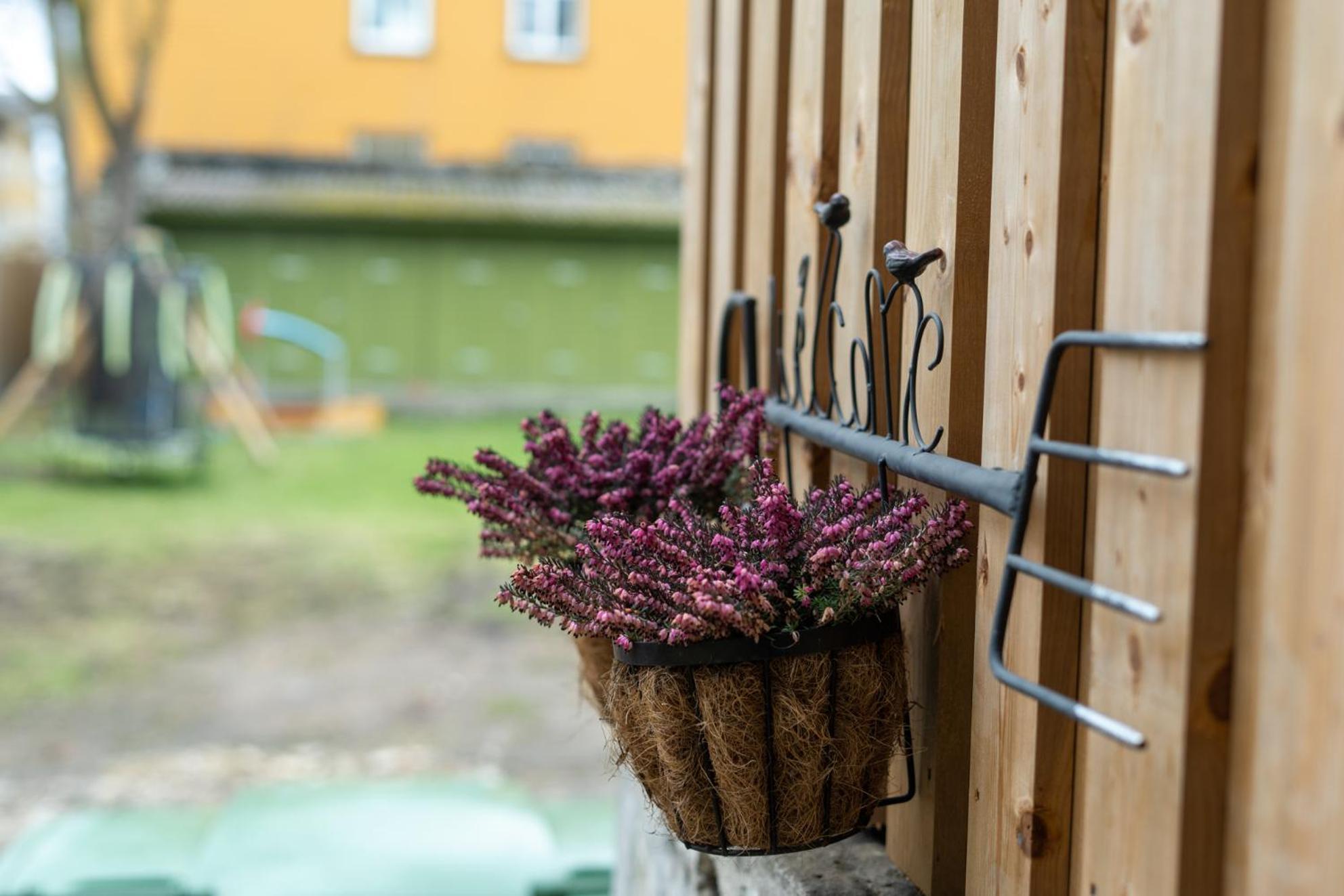 Garden Studio Next To Telliskivi & Old Town Tallinn Eksteriør billede